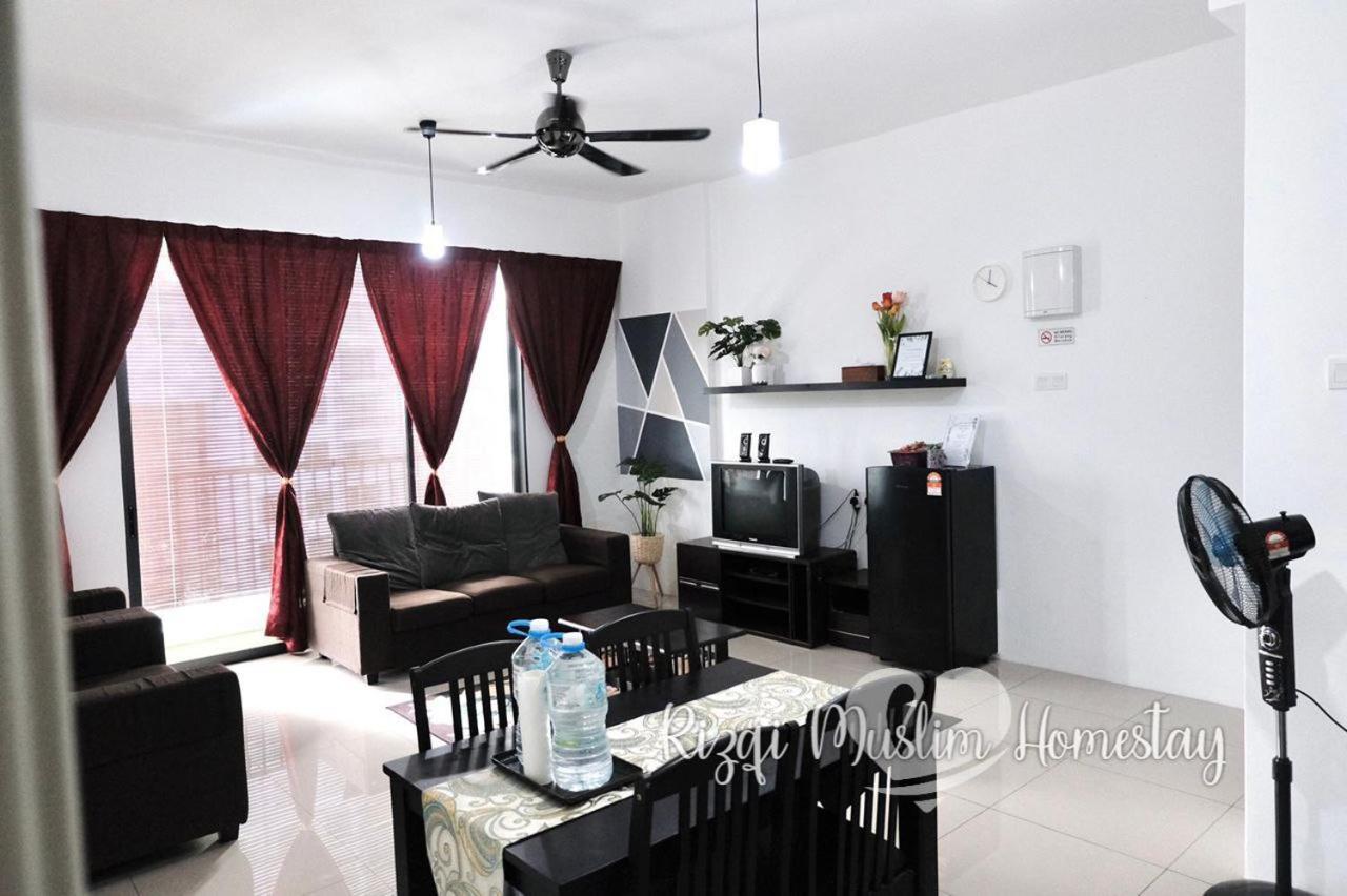 Rizqi Muslim Homestay Meru Casa Kayangan Ipoh Ngoại thất bức ảnh